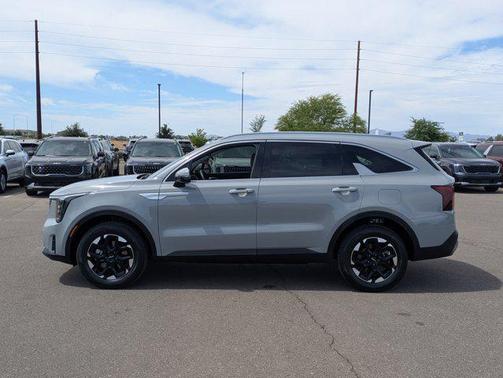 Wolf Gray 2025 Kia Sorento S
