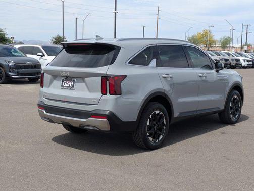 Wolf Gray 2025 Kia Sorento S