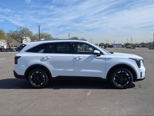 Glacial White Pearl 2025 Kia Sorento S