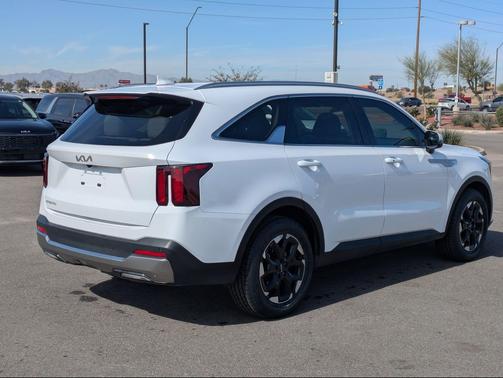 Glacial White Pearl 2025 Kia Sorento S