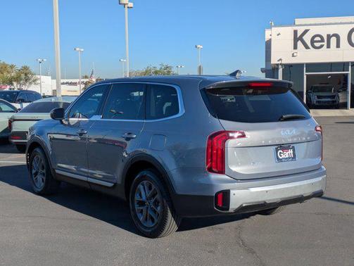 2024 Kia Telluride LX