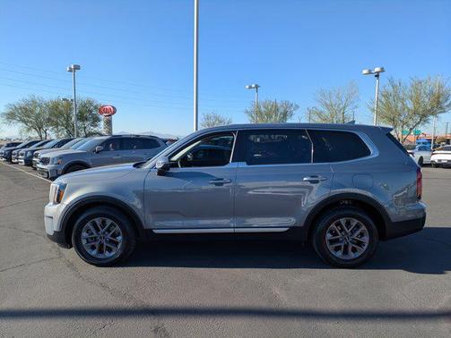 2024 Kia Telluride LX
