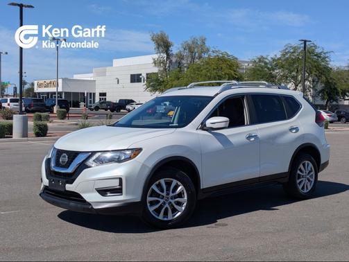 Pearl White 2018 Nissan Rogue SV