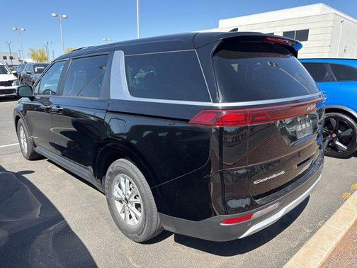 2022 Kia Carnival LXS