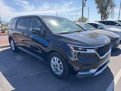 2022 Kia Carnival LXS