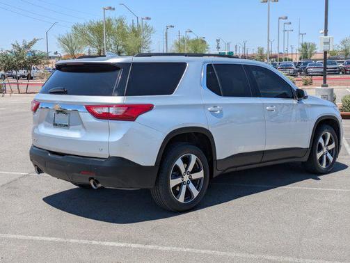 2021 Chevrolet Traverse LT Leather