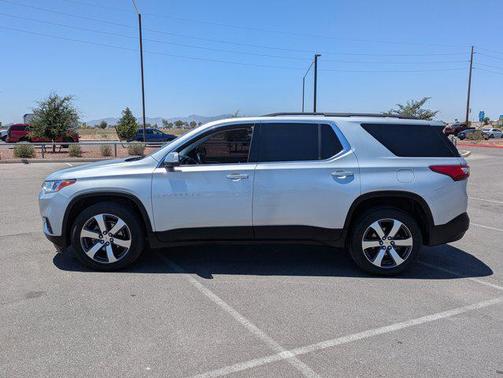 2021 Chevrolet Traverse LT Leather