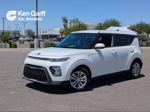 Snow White Pearl 2021 Kia Soul LX