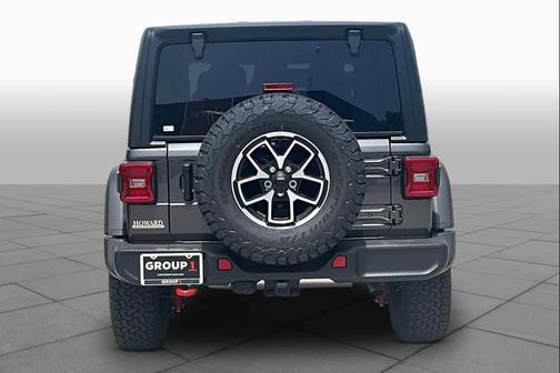 Granite Crystal Metallic Clearcoat 2026 Jeep Wrangler Rubicon