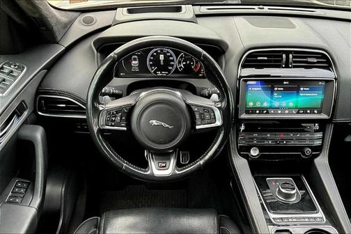 2017 Jaguar F-PACE S