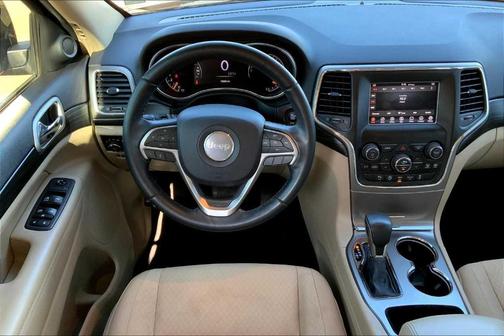 2020 Jeep Grand Cherokee Laredo E