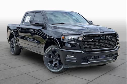Diamond Black Crystal Pearlcoat 2026 RAM 1500 Big Horn/Lone Star