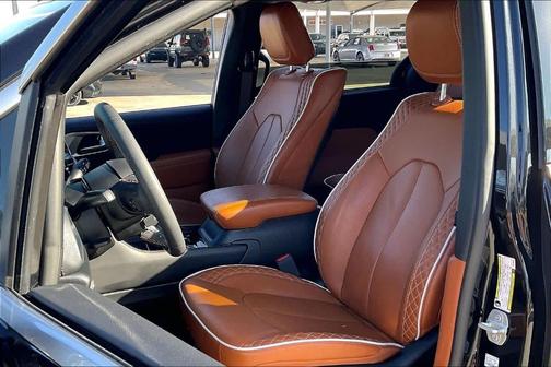 2024 Chrysler Pacifica Pinnacle