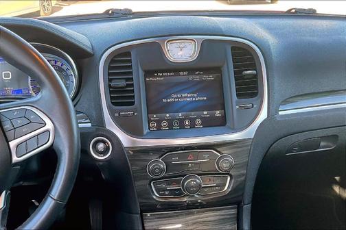 2020 Chrysler 300 Touring