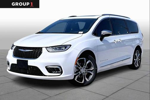 Bright White Clearcoat 2026 Chrysler Pacifica L