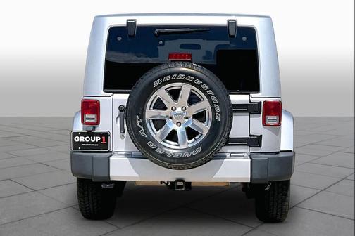 Bright Silver Metallic Clearcoat 2012 Jeep Wrangler Sahara