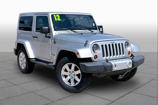 Bright Silver Metallic Clearcoat 2012 Jeep Wrangler Sahara