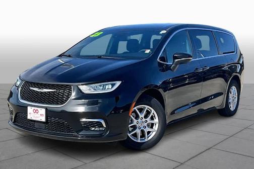 2023 Chrysler Pacifica Touring