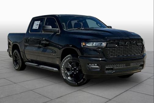 Diamond Black Crystal Pearlcoat 2026 RAM 1500 Express
