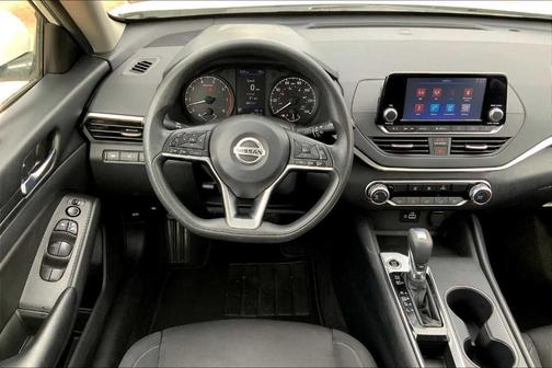 2022 Nissan Altima 2.5 S