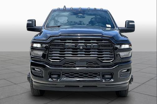 Diamond Black Crystal Pearlcoat 2026 RAM 3500 Big Horn Crew Cab 4x4 8' Box