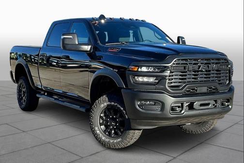 Diamond Black Crystal Pearlcoat 2026 RAM 2500 Tradesman