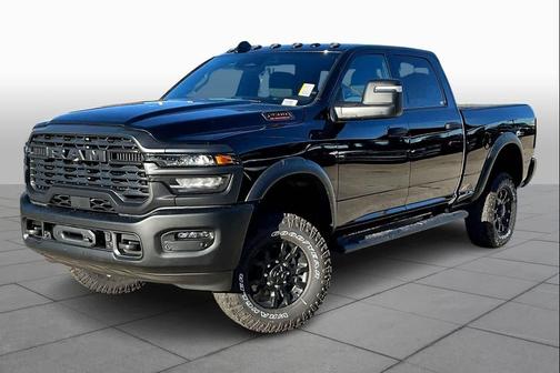 Diamond Black Crystal Pearlcoat 2026 RAM 2500 Tradesman