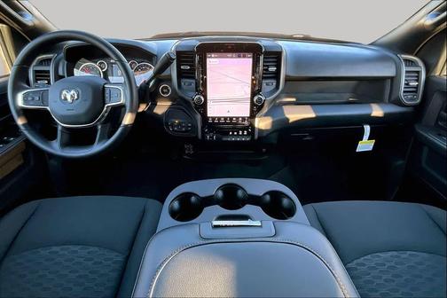Diamond Black Crystal Pearlcoat 2026 RAM 2500 Tradesman