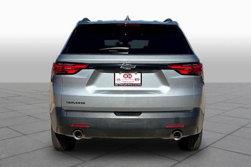 Sterling Gray Metallic 2023 Chevrolet Traverse LS