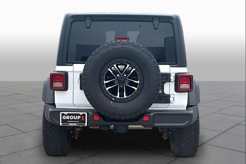 Bright White Clearcoat 2025 Jeep Wrangler Willys