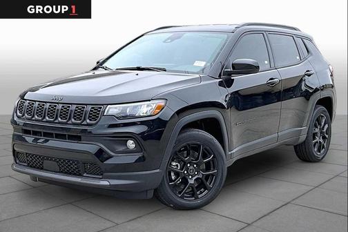 Diamond Black Crystal Pearlcoat 2026 Jeep Compass Latitude