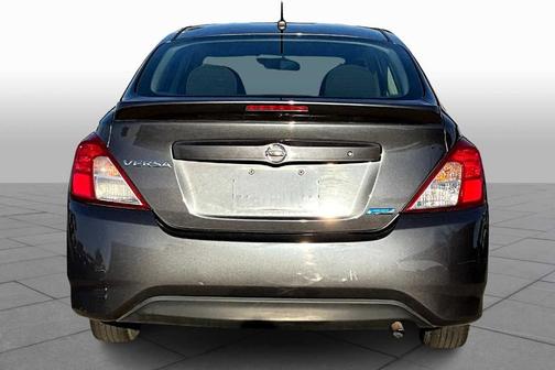 2015 Nissan Versa 1.6 S+