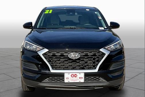 Black Noir Pearl 2021 Hyundai TUCSON SE