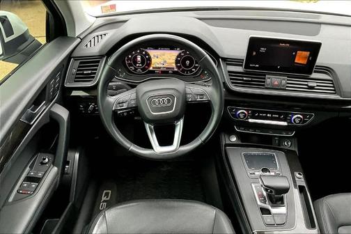 2020 Audi Q5 40 Premium Plus