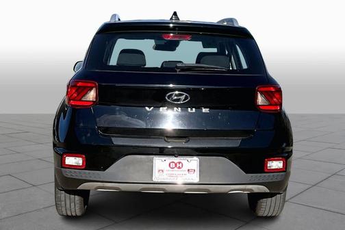 2021 Hyundai VENUE SEL