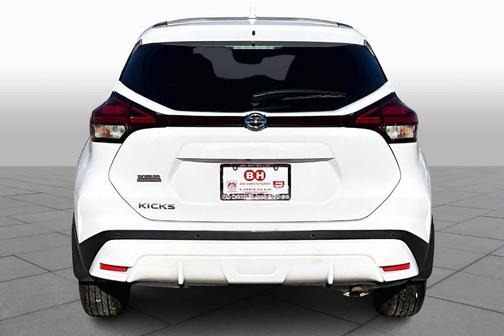 2021 Nissan Kicks S