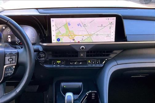 2025 Toyota Crown Signia LIMITED