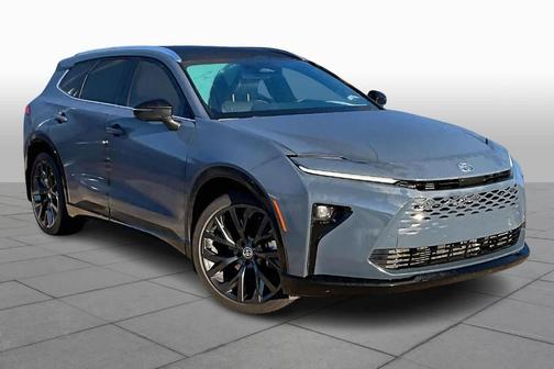 2025 Toyota Crown Signia LIMITED