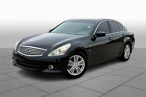 2015 INFINITI Q40 Base
