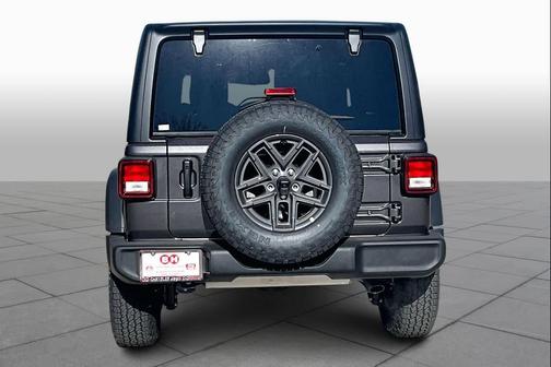 Granite Crystal Metallic Clearcoat 2026 Jeep Wrangler Sport S