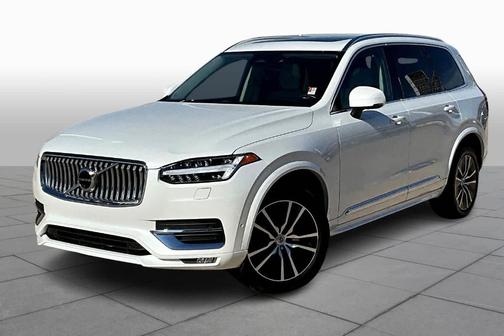 2023 Volvo XC90 B5 Plus