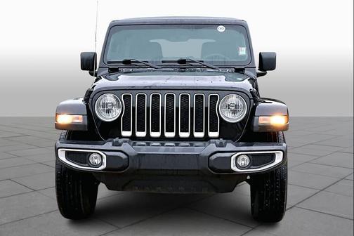 Black Clearcoat 2023 Jeep Wrangler 4-Door Sahara 4x4