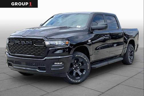 Diamond Black Crystal Pearlcoat 2026 RAM 1500 Express