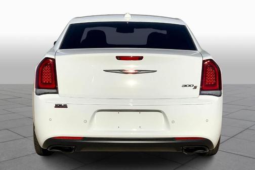 2022 Chrysler 300 S