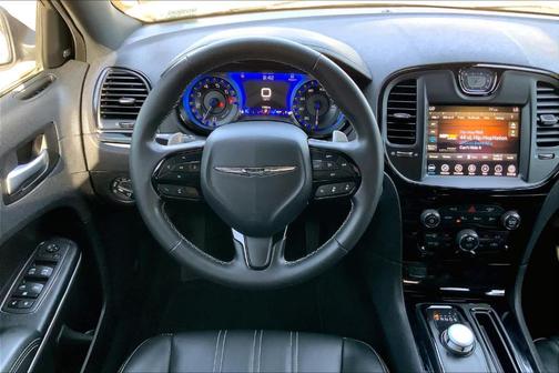 2022 Chrysler 300 S