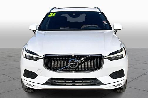 2021 Volvo XC60 T5 Momentum