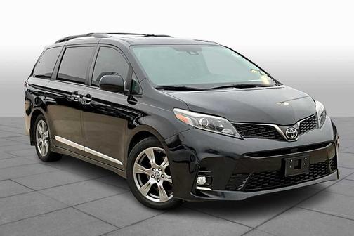 2019 Toyota Sienna SE