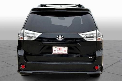 2019 Toyota Sienna SE