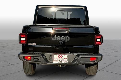 2024 Jeep Gladiator Sport