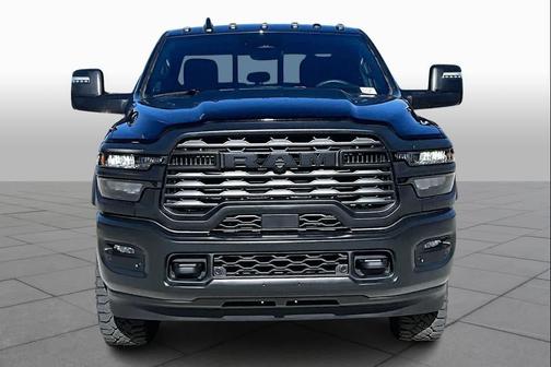 Diamond Black Crystal Pearlcoat 2026 RAM 2500 Warlock Crew Cab 4x4 6'4' Box